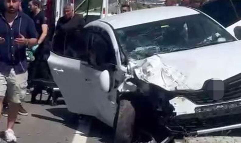 Elazığ'da kaza sonucunda 3 kişi yaralandı.