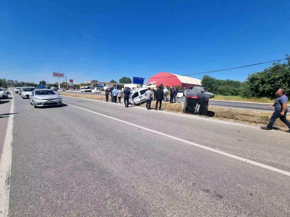 Kastamonu'da Trafik Olayı: 4 Kişi Yaralı