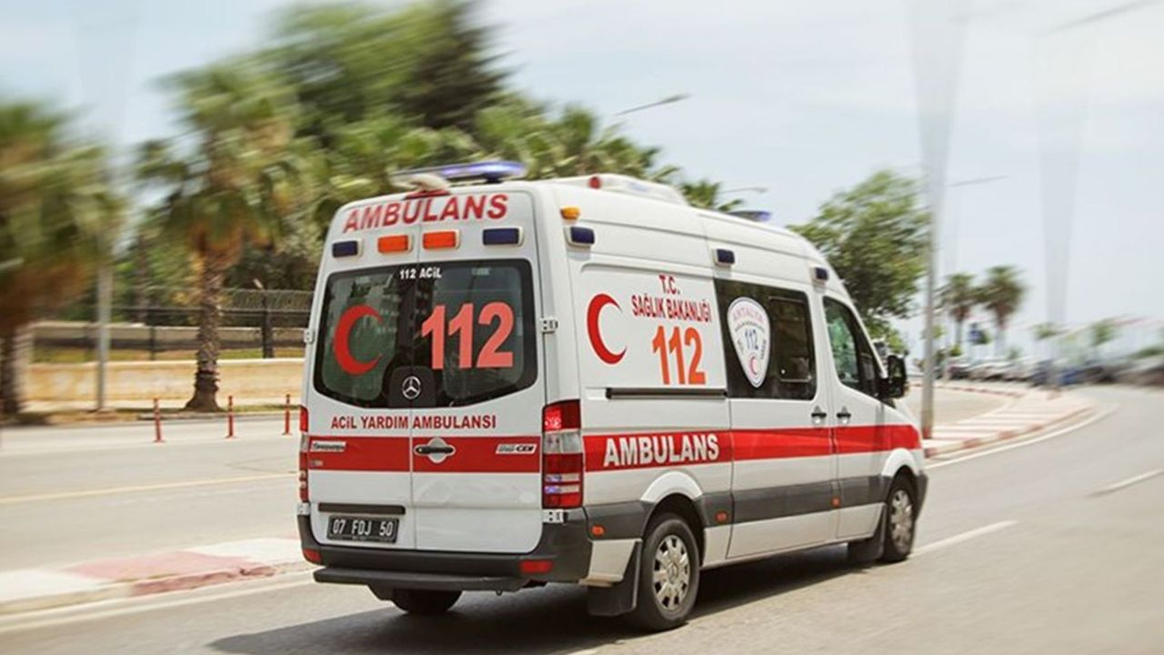 Antalya'da ciddi bir kaza: Yaralılar tedavi altına alındı.