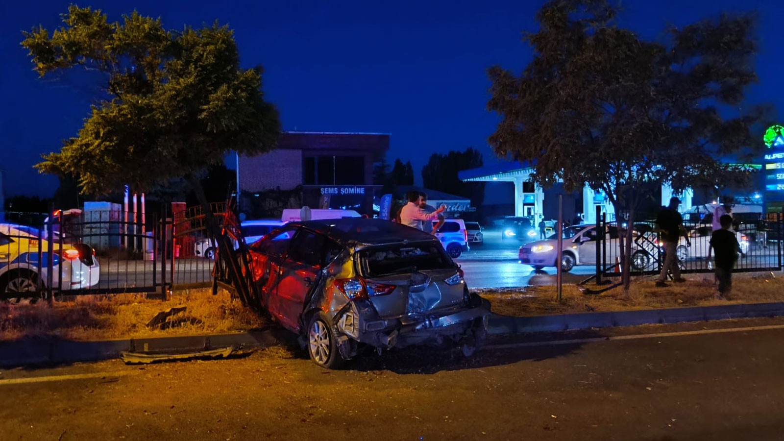 Bingöl'de meydana gelen kazada, 1'i bebek 5 kişi yaralandı.