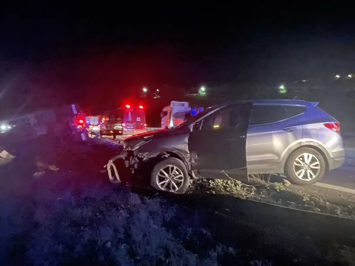 Bolu'da Kaza Sonucu 2 Kişi Yaralandı