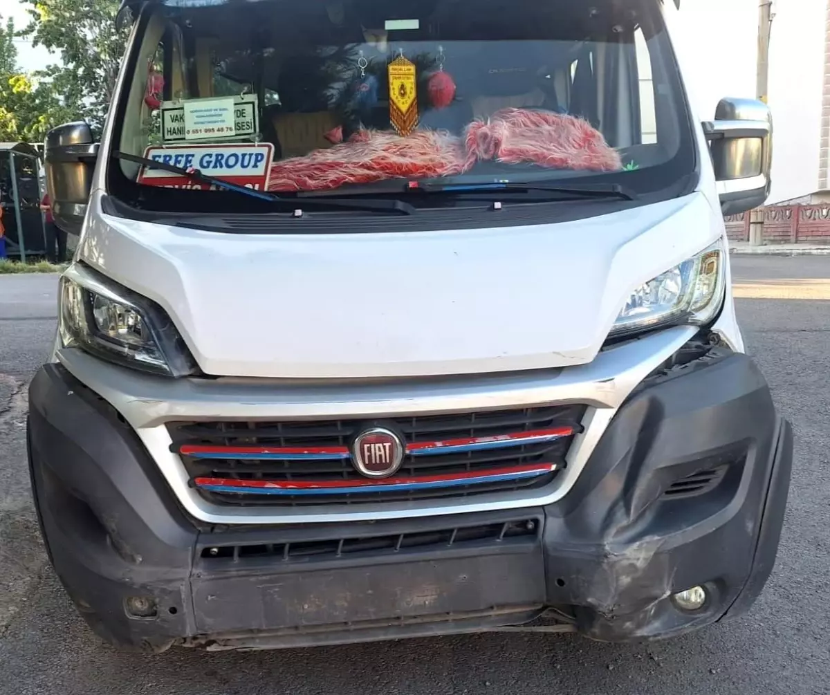 Karabük'te Kaza: 3 Kişi Yaralı