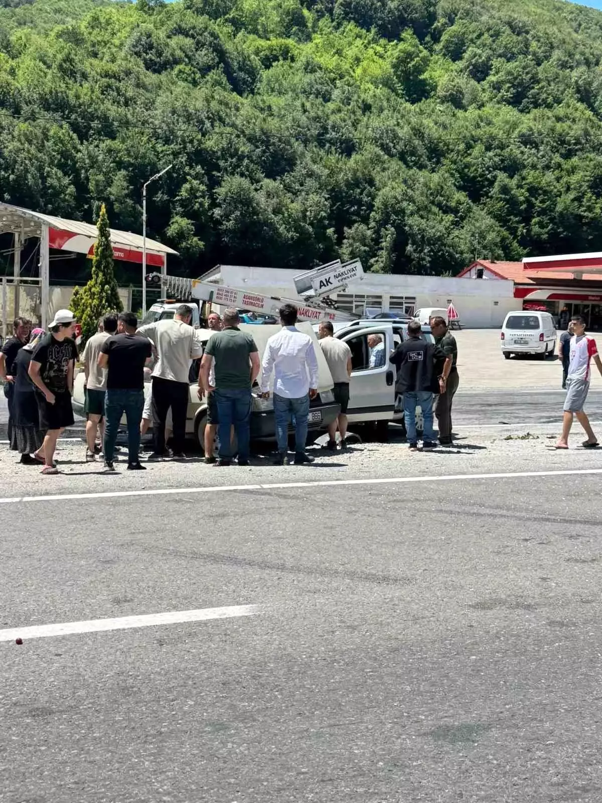 Zonguldak'taki kaza: İki kişi yaralandı.