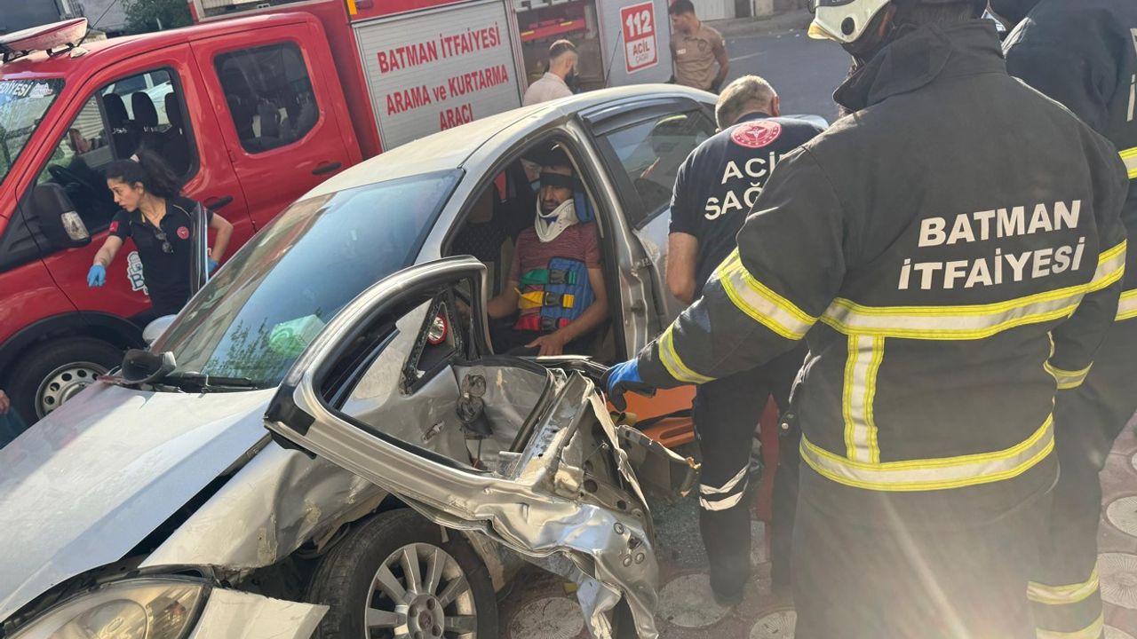 Batman'da Kaza Sonrası İtfaiye ve Sağlık Ekipleri Harekete Geçti.