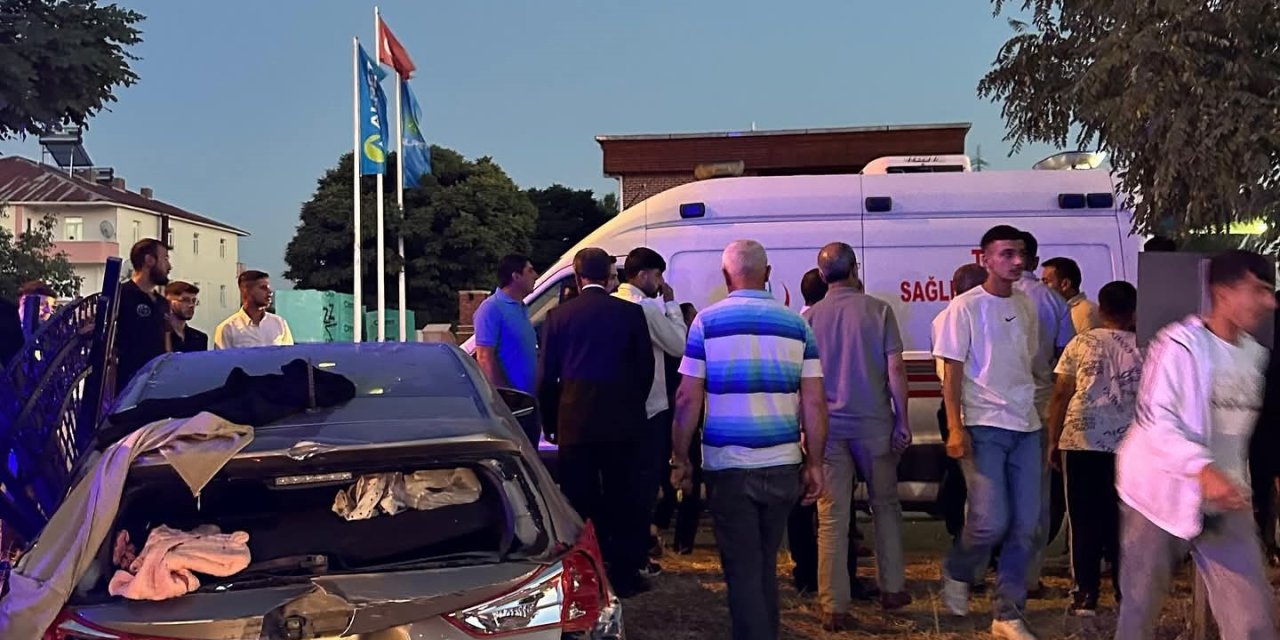 Bingöl’de araçlar arasında zincirleme kaza: 5 kişi yaralı oldu.