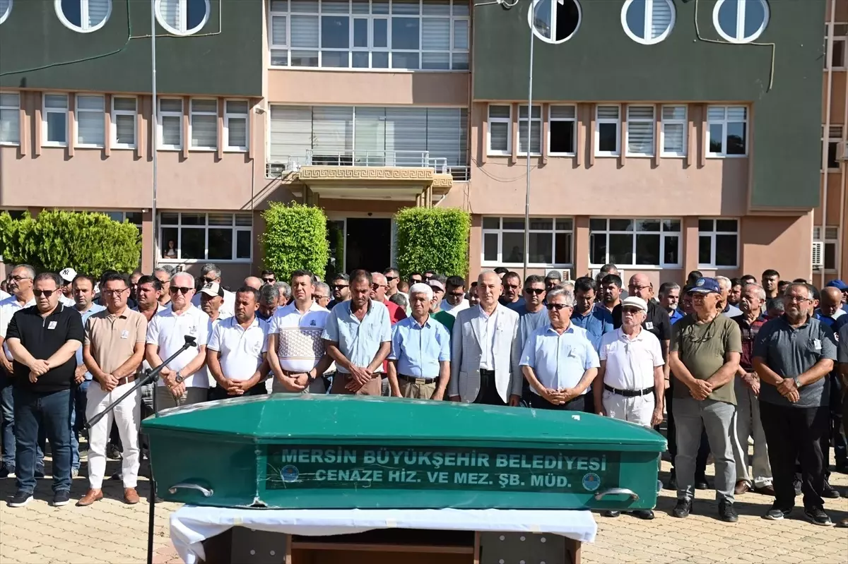 Anamur'da kaza: Çöpçü öldü.