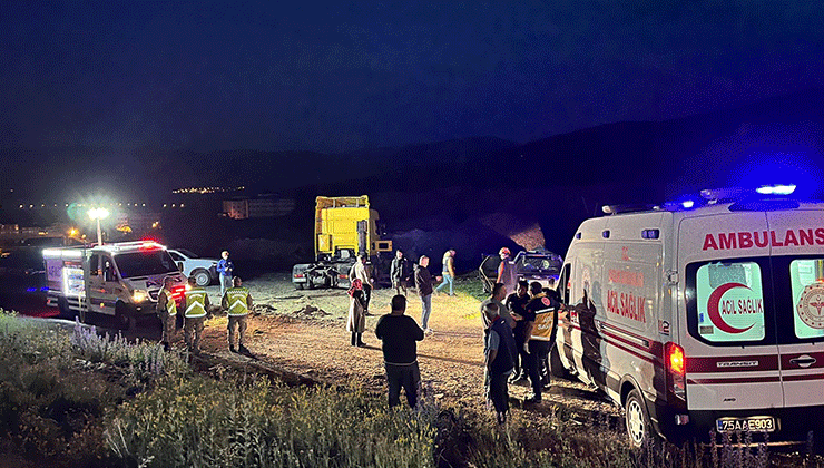 Çıldır'da kaza: 2 kişi hayatını kaybetti, 1 kişi yaralandı