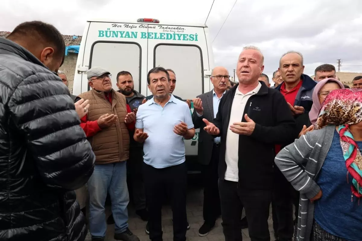 Trafik Kazası Sonucu Kadın Hayatını Kaybetti: Durumu Ağır Yaralıydı