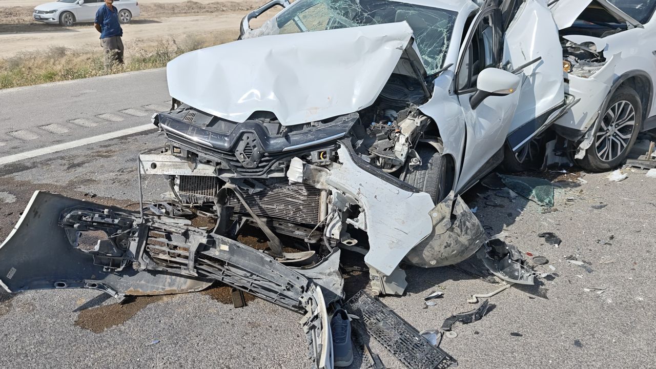 11 kişinin yaralandığı zincirleme trafik kazası