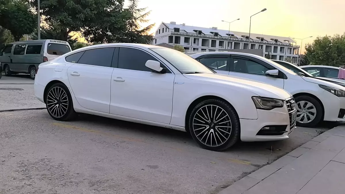 4 yaşındaki çocuk İnegöl'de meydana gelen trafik kazasında ciddi şekilde yaralandı.