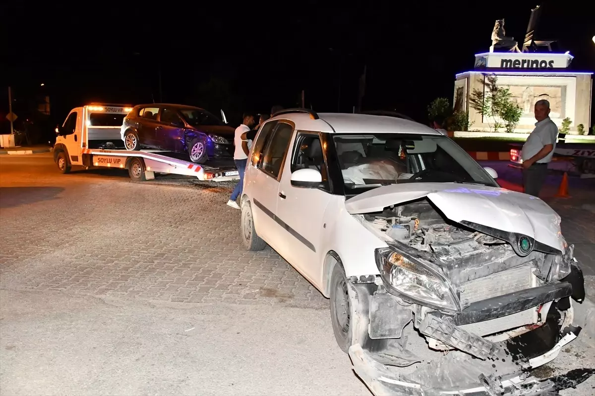 Adıyaman'da trafik kazasında 4 kişi yaralandı.