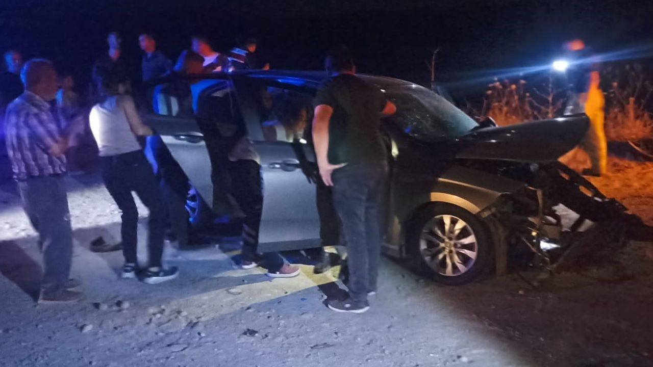 Balıkesir'de ardışık trafik kazasında 9 kişi yaralandı.