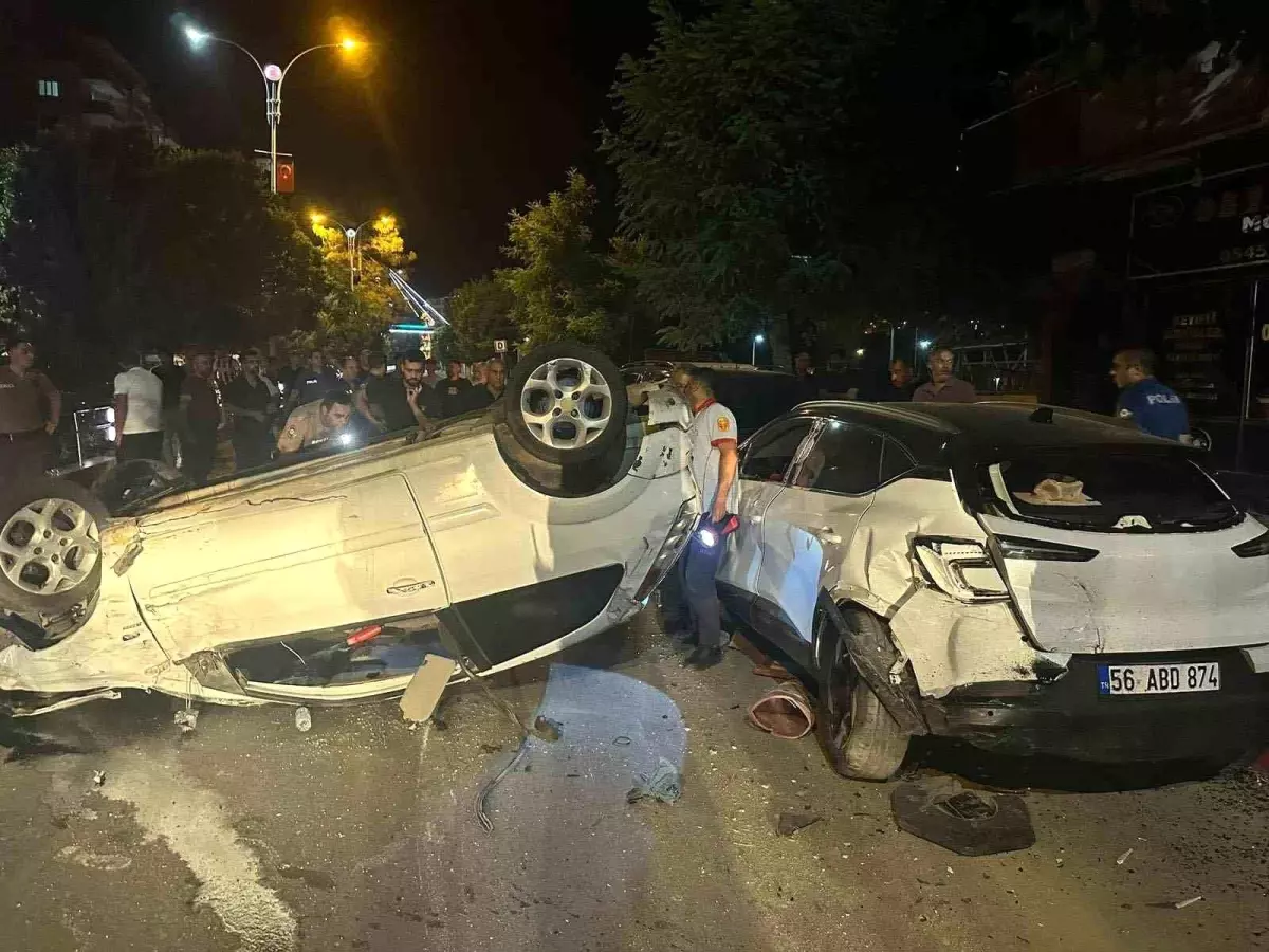Siirt'te Kaza Sonucunda 5 Kişi Yaralandı