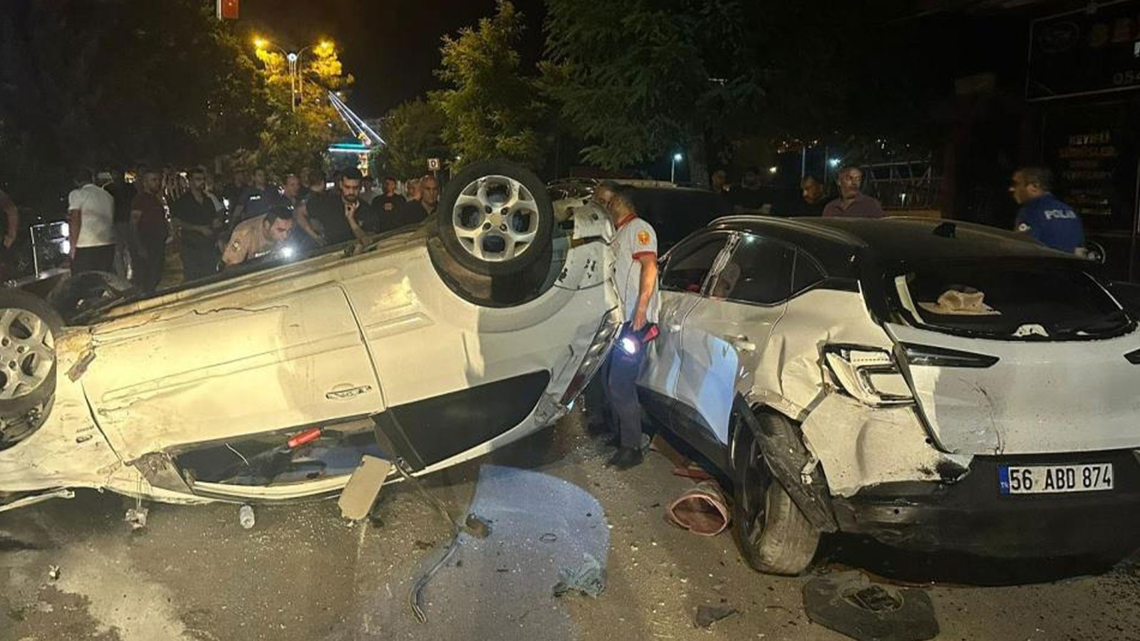 Siirt'te kaza: 1 ağır, 5 yaralı var.