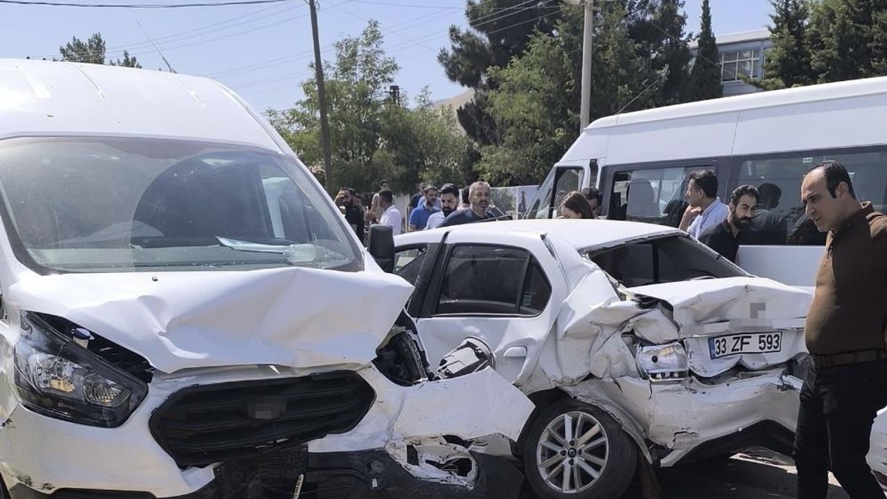Mardin'de freni boşalan tır kaza yaptı: Çok sayıda yaralı bulunuyor.