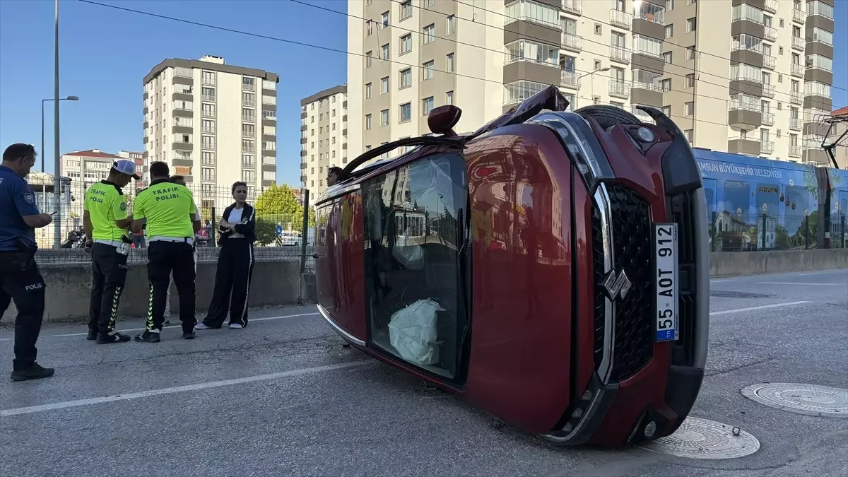 Atakum'da Kaza: 2 Kişi Yaralandı
