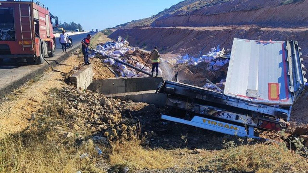 Hatay'da korkunç kaza: Baba ile oğul yanarak öldü!