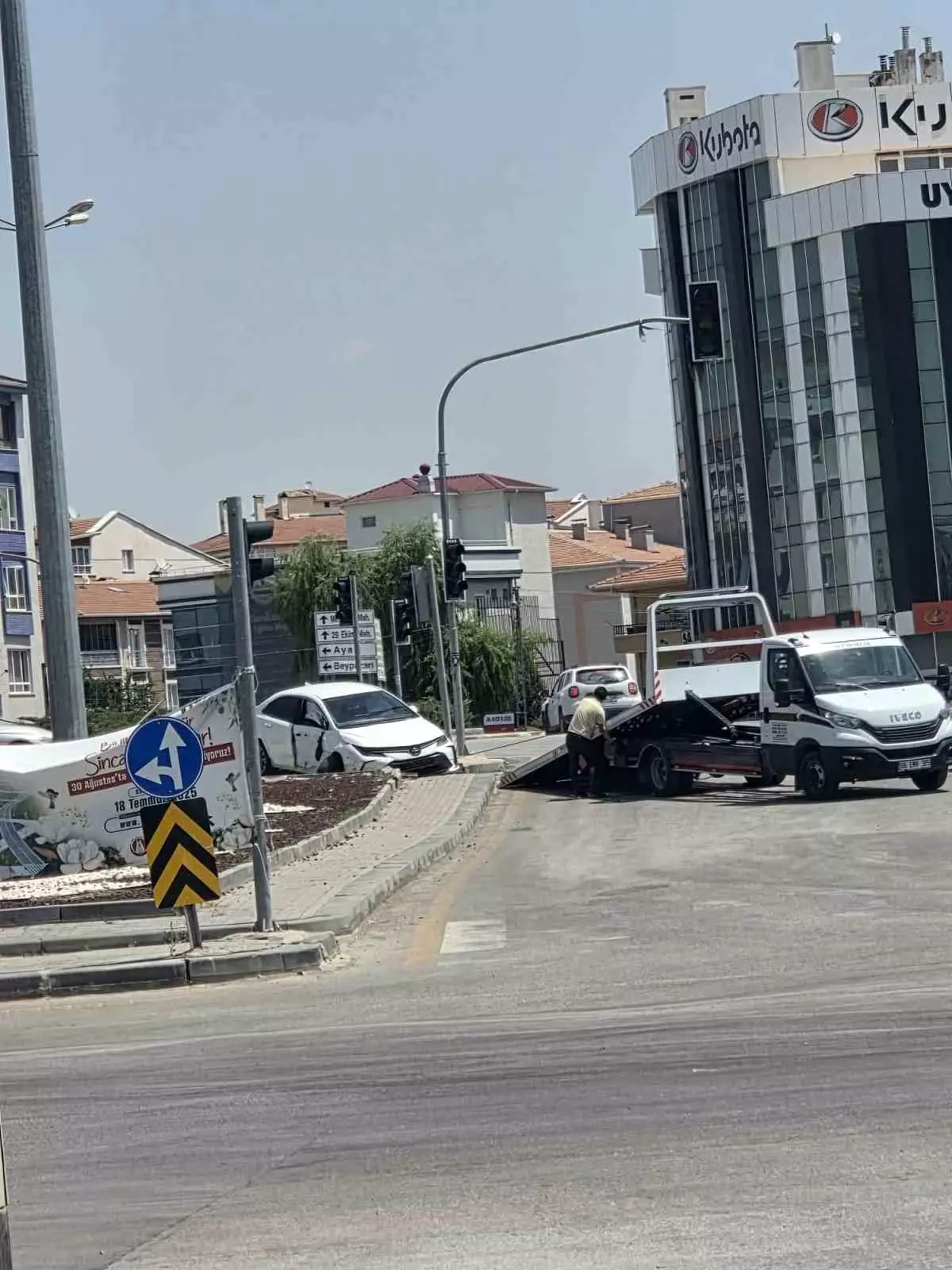 Ankara'da trafik kazasında 3 kişi yaralandı.