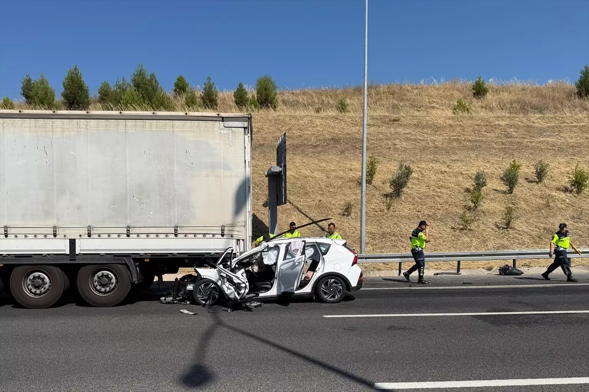Manisa'da Kaza Sonucu 4 Kişi Yaralandı