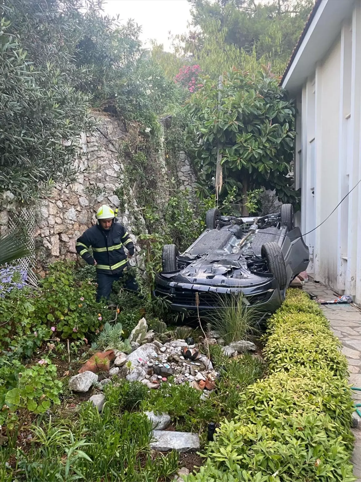 Marmaris'te Trafik Kazasında 1 Kişi Hayatını Kaybetti, 4 Kişi Yaralandı.