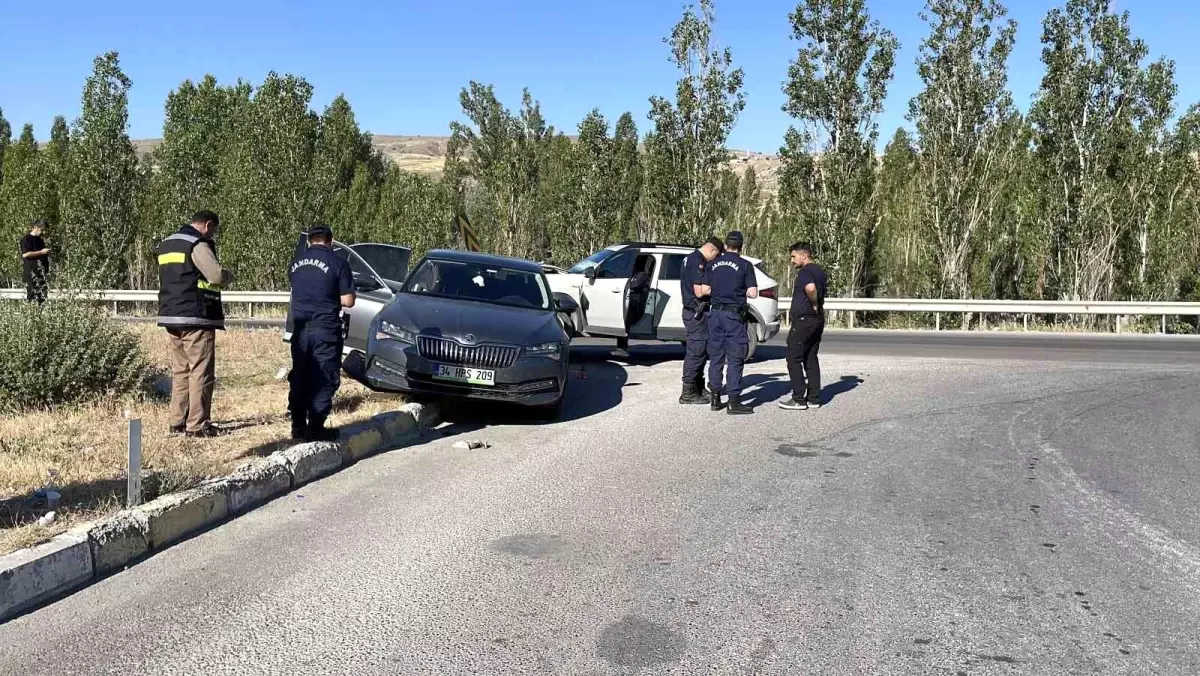 Sivas'ta trafik kazası: 5 kişi yaralandı.