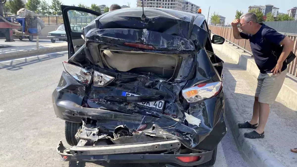Aksaray'da Kaza: 2 Yaralı.