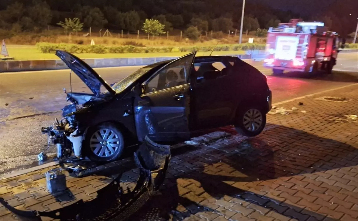 Mersin'de Trafik Olayı: 2 Kişi Yaralandı.
