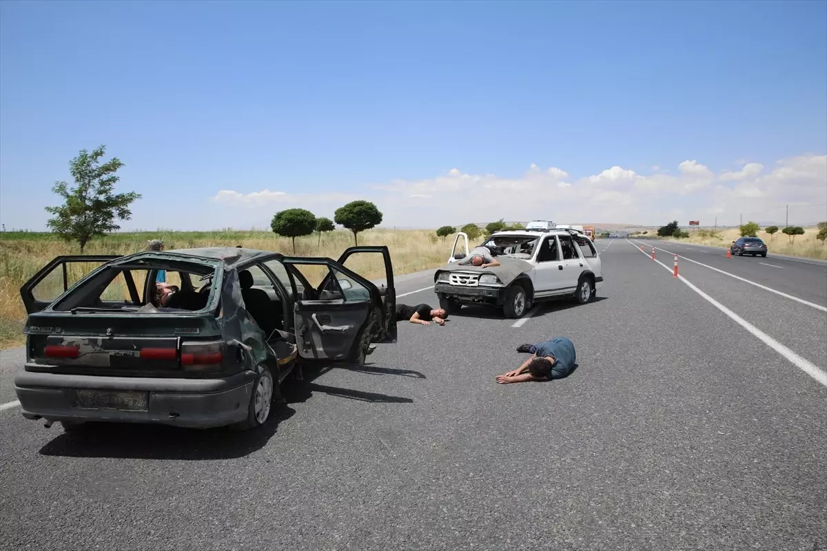 Van'da Trafik Kaza Simülasyonu