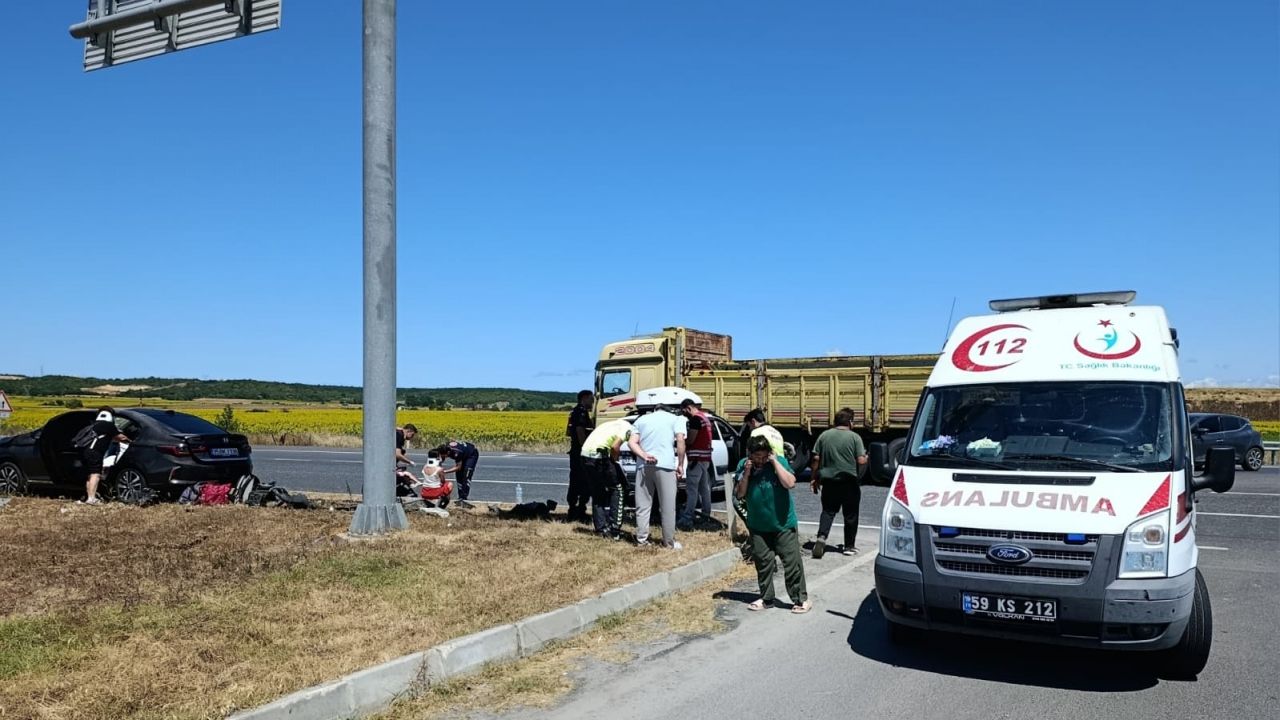 Saray, Tekirdağ'da Meydana Gelen Trafik Kazasında 9 Kişi Yaralandı.