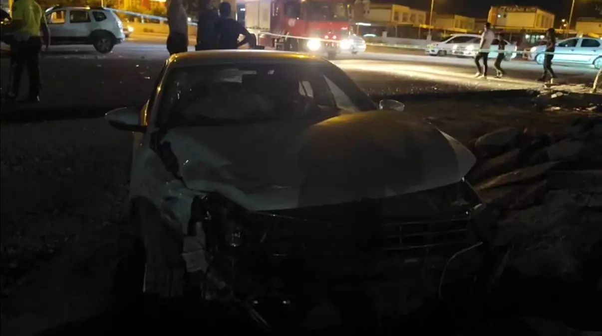 Viranşehir'de Kaza: 5 Kişi Yaralandı.