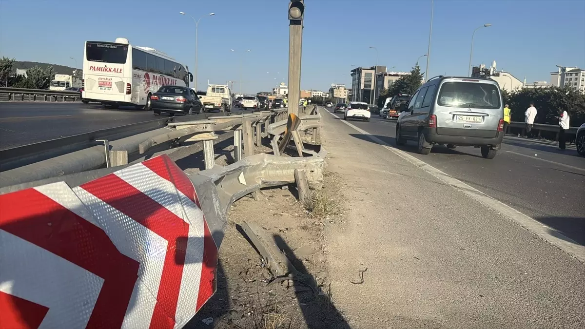 Sultanbeyli'de Kaza: 4 Kişi Yaralandı