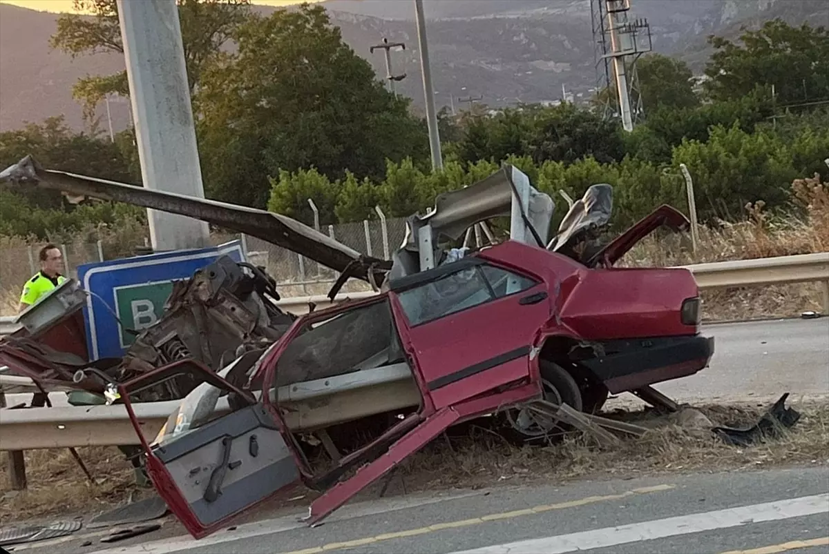 Bursa'da Kaza: Araç Sürücüsü Öldü