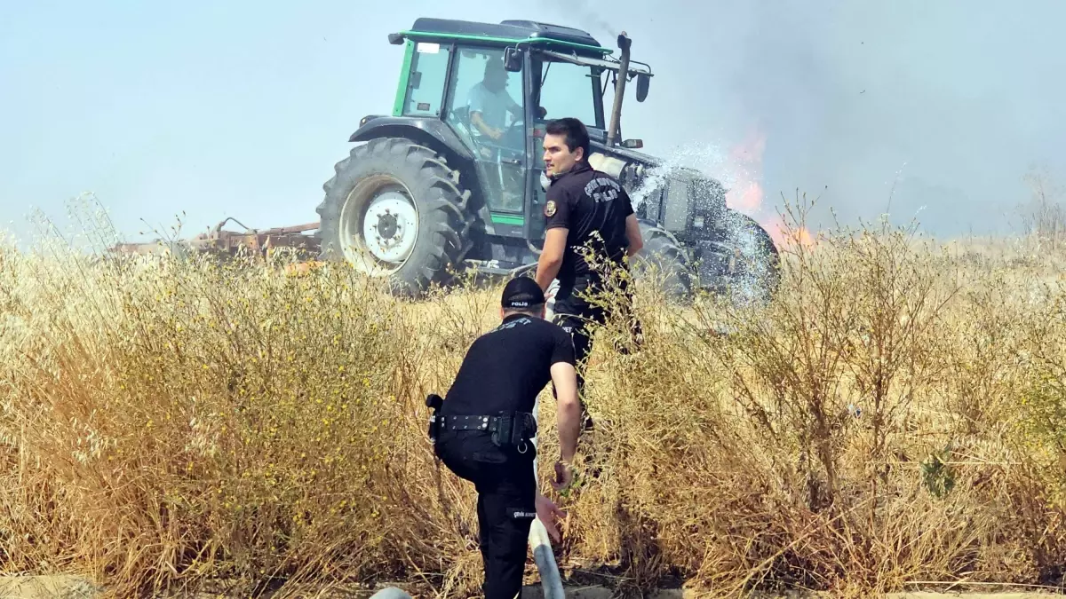 Edirne'de Anız Kül Oldu ve Trafik Kazası: 1 Kişi Yaralandı.