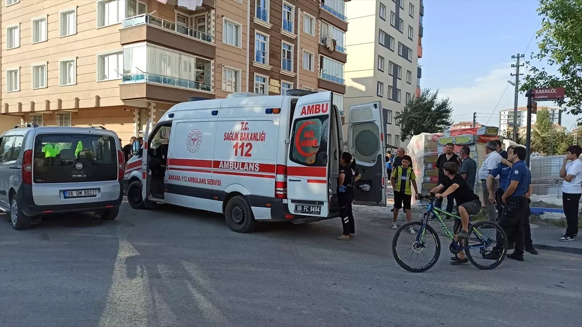 Kahramankazan'da Trafik Kazası: 2 Kişi Yaralandı.