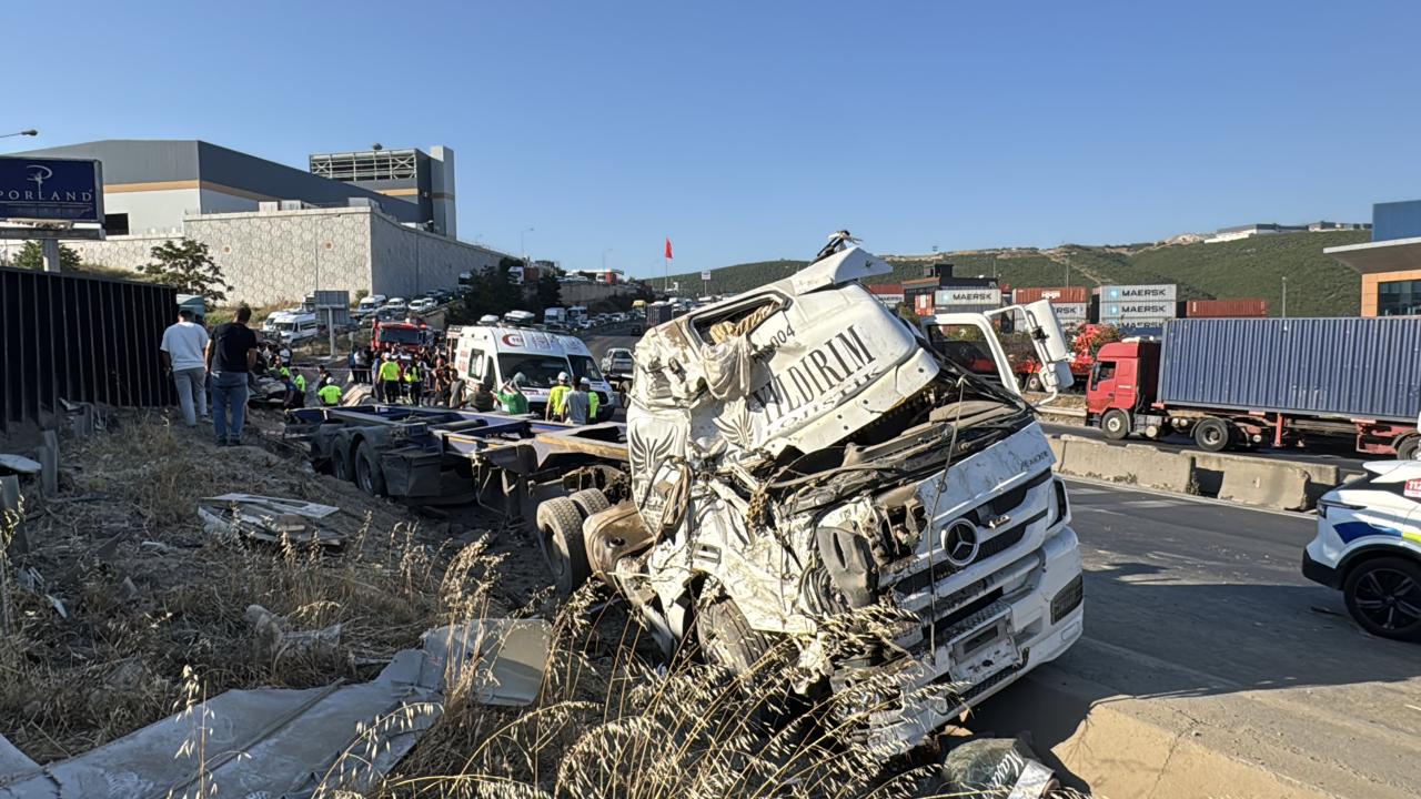 Kocaeli'de ardışık kaza: 5 kişi hayatını kaybetti
