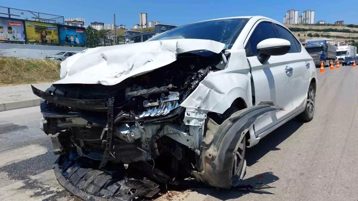 Samsun'da Meydana Gelen Trafik Kazasında 3 Kişi Yaralandı.