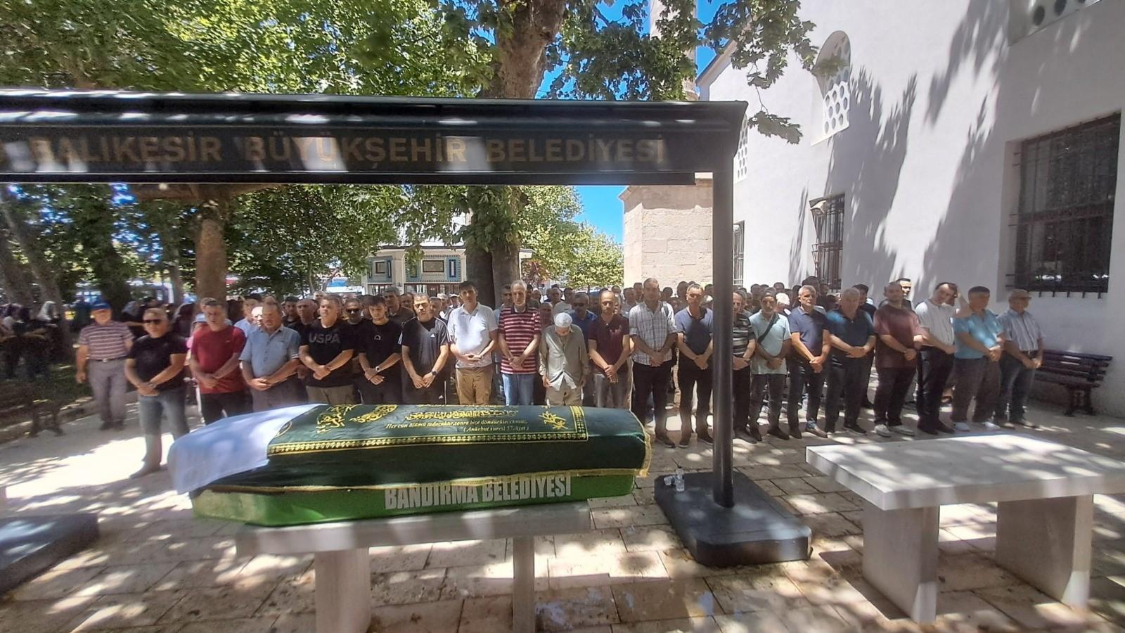 Bandırma'da kaza: 1 kişi yaşamını yitirdi.