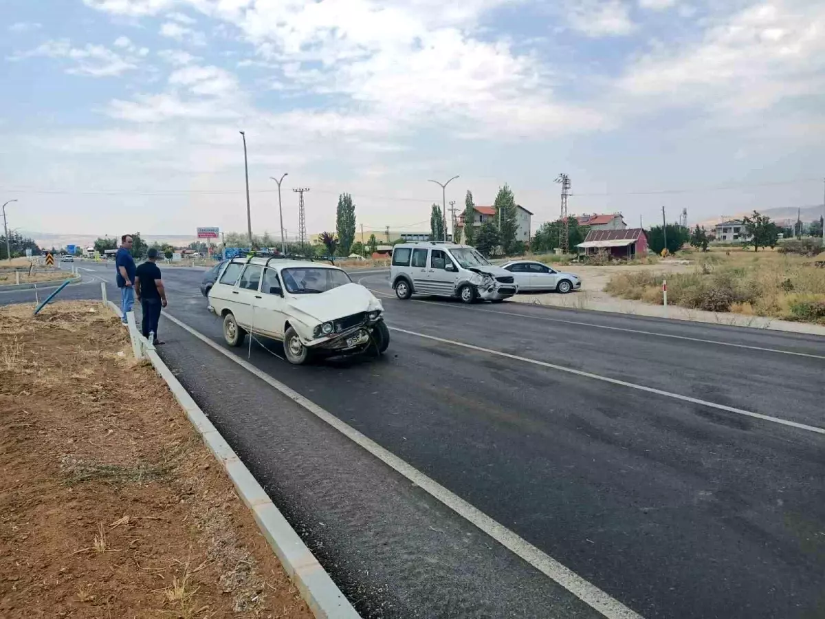 Isparta'da Kaza: 3 Kişi Yaralı