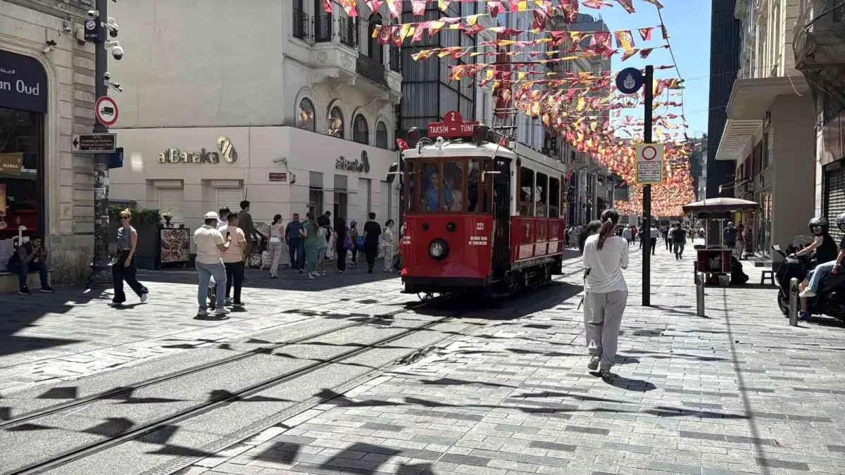 İstiklal Caddesi'nde Kaza Olayı