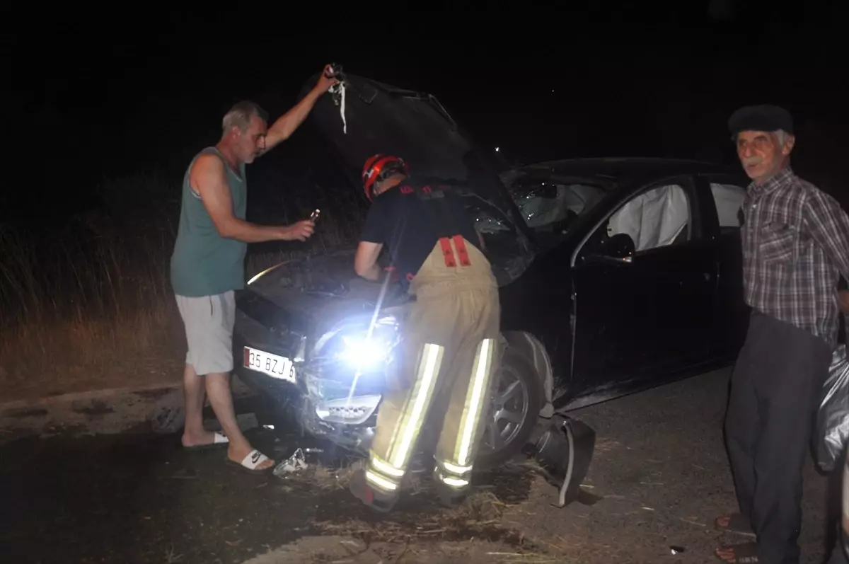 Ödemiş'te Trafik Kazasında 4 Kişi Yaralandı