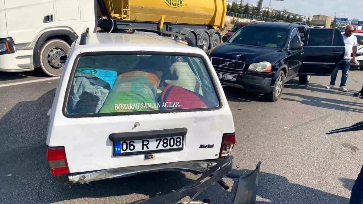 Kırıkkale'de Art Arda Kaza: 3 İnsan Yaralandı.