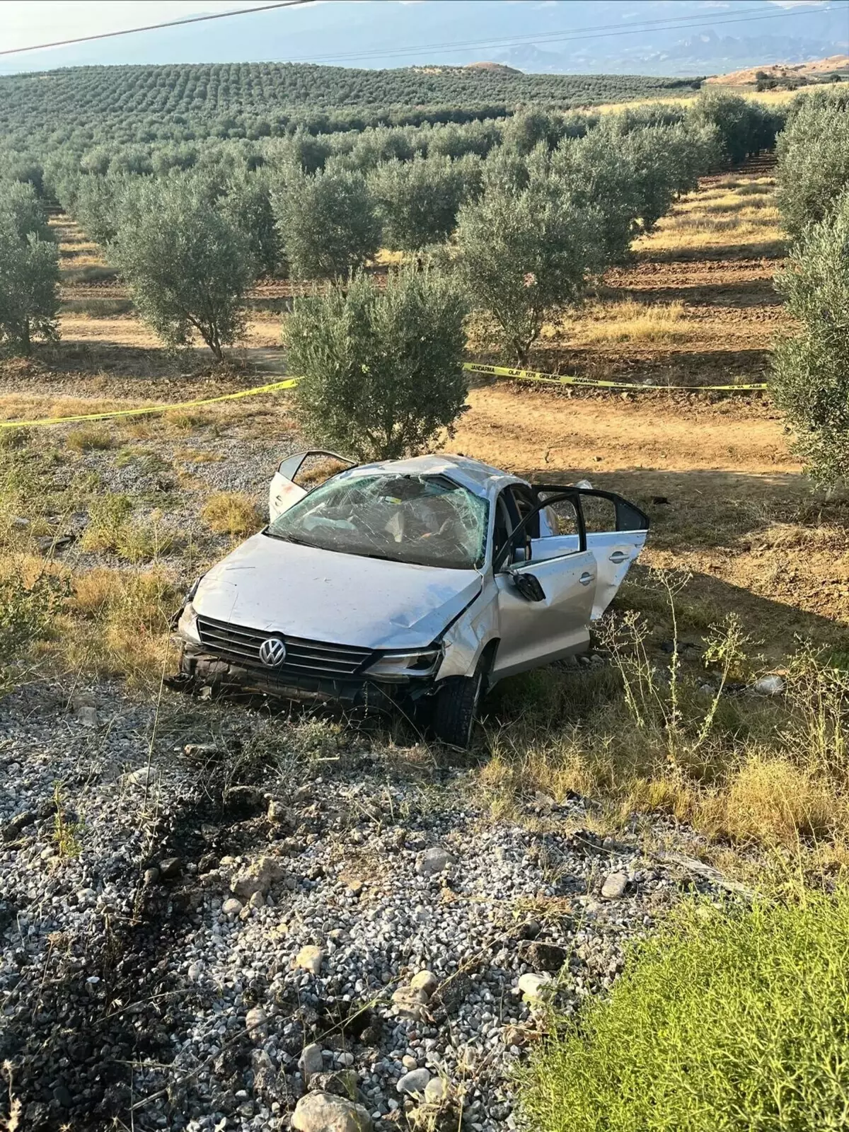 Manisa'da kaza: 1 kişi hayatını kaybetti, 4 kişi yaralandı.