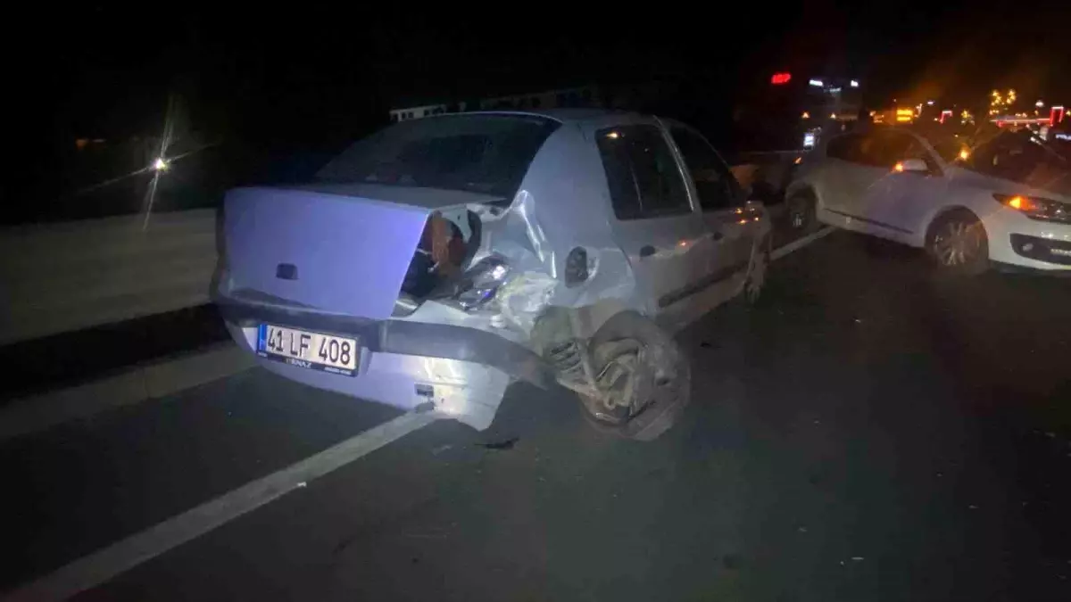 Kocaeli'de trafik kazasında 1 kişi yaralandı.