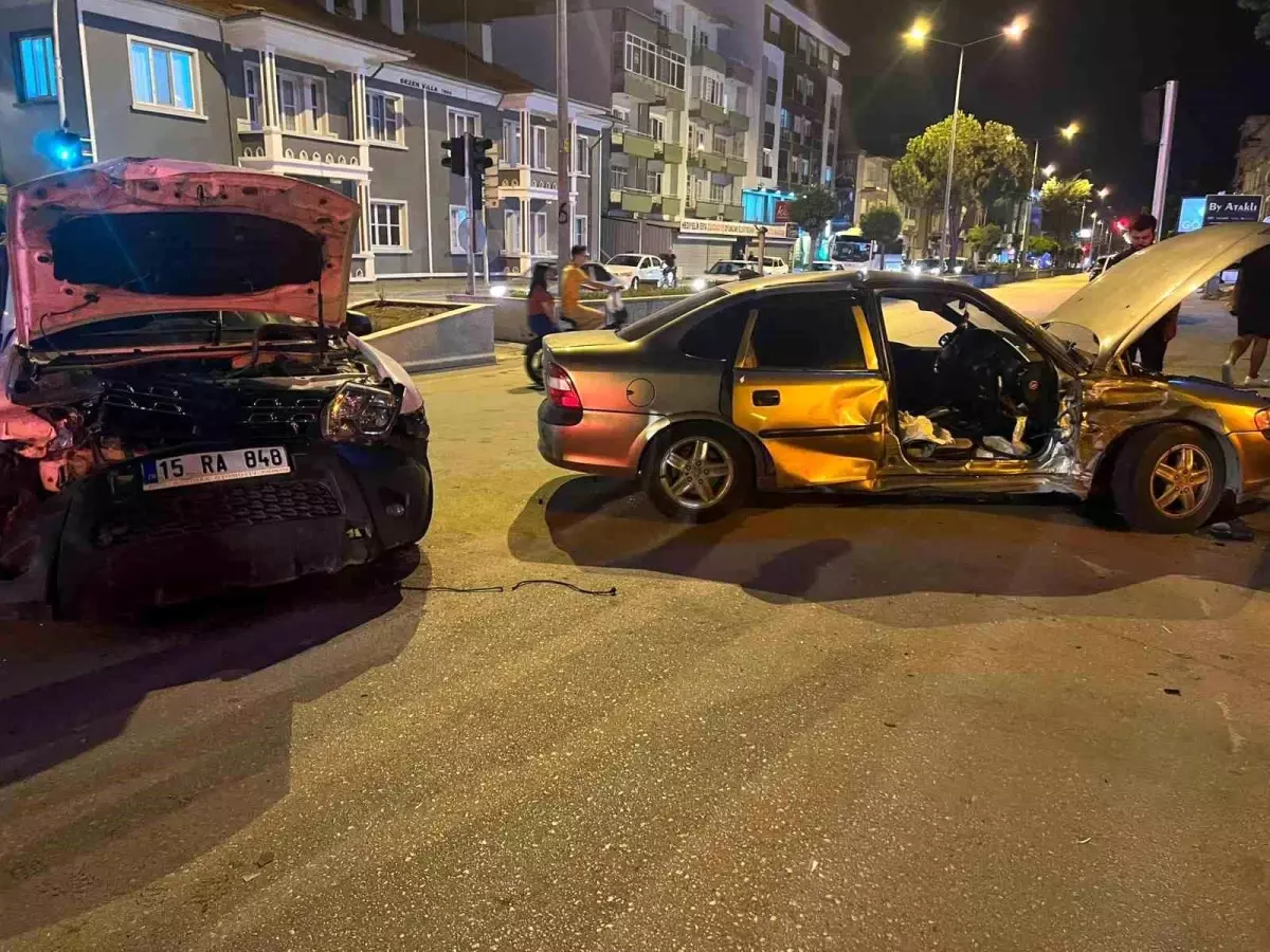 Bucak'ta Kaza: 2 Kişi Yaralı