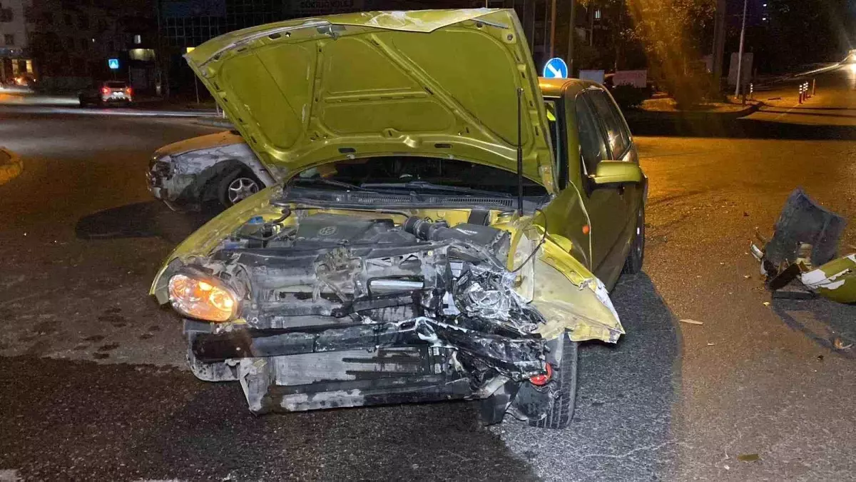Kartepe'de meydana gelen trafik kazasında 4 kişi yaralandı.