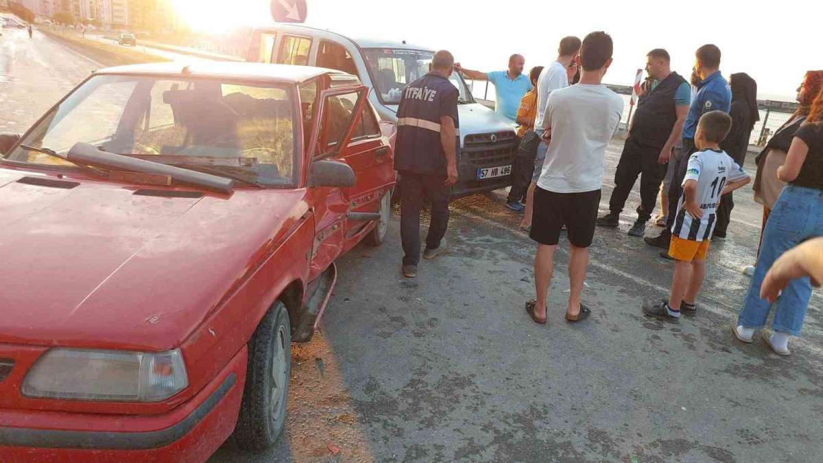 Türkeli'de kaza sonucu 1 kişi yaralandı.