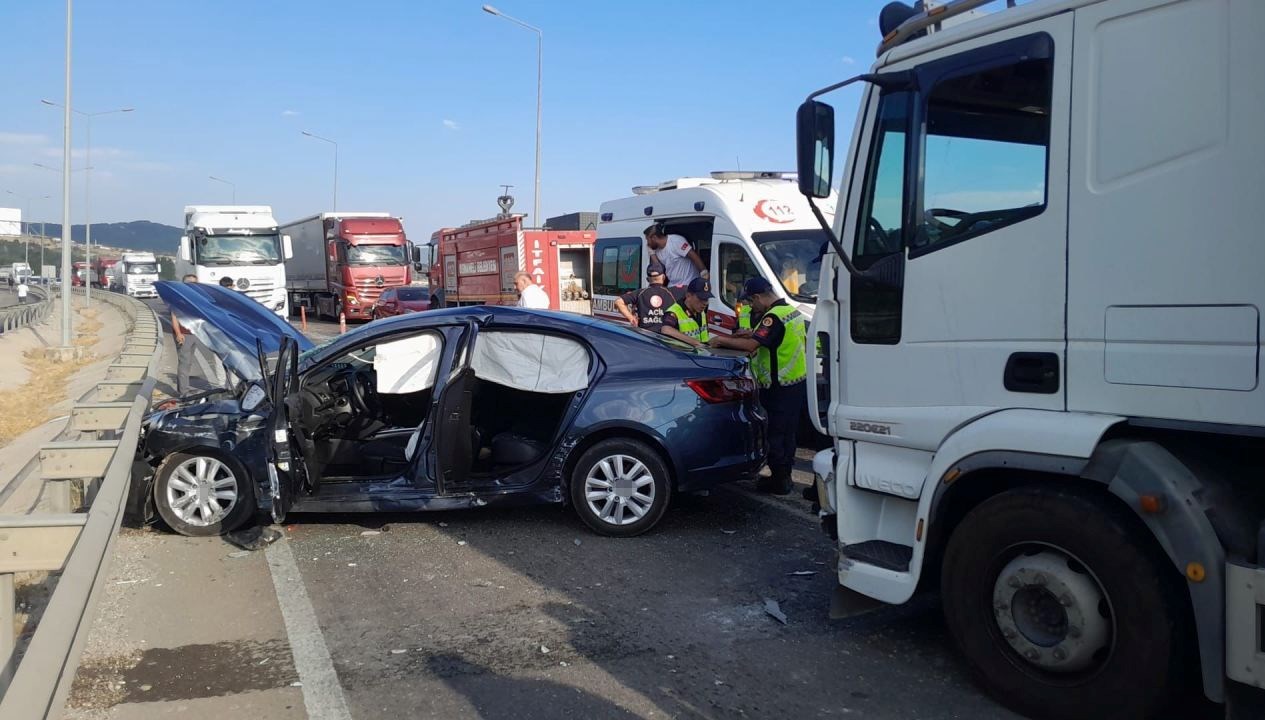 Yıldız, Geyve Belediye Başkanı, Bilecik’te bir kazaya karıştı.