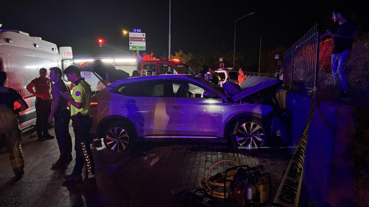 Bursa'da kaza sonucu 2 kişi ağır olmak üzere toplamda 8 yaralı var.