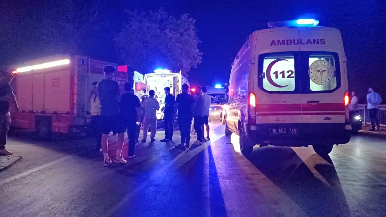 Bursa'da 'Trafik Işığı' Kazası