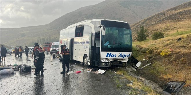 Dağdaki kaza: 3 ölü, 24 yaralı!